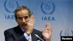 Direktur Jenderal Badan Energi Atom Internasional (IAEA) Rafael Grossi berbicara dalam konferensi pers di Wina, Austria, pada 6 Maret 2023. (Foto: Reuters/Leonhard Foeger)