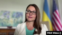 Ірина Мазур, імміграційна адвокатеса та членкиня ради директорів організації Ukraine Immigration Task Force, під час онлайн інтерв'ю із Голосом Америки.