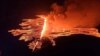 Letusan gunung berapi terjadi di dekat Grindavik, Islandia, Sabtu, 16 Maret 2024, dalam gambar selebaran yang diperoleh Reuters. (Foto: Departemen Keamanan Publik Kepolisian Islandia/Handout via REUTERS) 