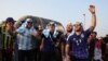 Fanatik Foutbòl nan Festival Ouveti Mondyal FIFA a nan Pak Al Bidda, Doha, Qatar, 19 Nov. 2022. 