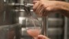 Nuevos aranceles de Estados Unidos amenazan las ganancias de los productores franceses de vino. Foto AP.