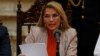 La presidenta interina de Bolivia, Jeanine Añez, en una conferencia de prensa en La Paz, el 28 de noviembre de 2019.