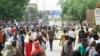 ১ জুলাই ২০২২ তারিখে সুদানের রাজধানী খার্তুমের দক্ষিণাঞ্চলে রাস্তায় নেমে আসেন বিক্ষোভকারীরা।