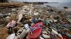 Sampah plastik dan styrofoam di pantai Cilincing, Jakarta, Indonesia, 26 November 2018. (Foto: Willy Kurniawan/Reuters)
