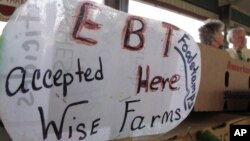 Un plan elaborado bajo la administración del presidente Donald Trump reduciría drásticamente la cantidad de personas que reciben ayuda para alimentos y 688,000 beneficiarios se verían afectados.