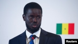 Presiden terpilih Senegal Bassirou Diomaye Faye berbicara dalam konferensi pers Dakar, Senegal, pada 25 Maret 2024. (Foto: Reuters/Luc Gnago)