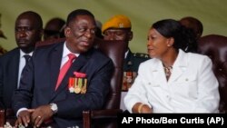 Mutungamiri wenyika VaEmmerson Mnangagwa nemudzimai wavo, Amai Auxilia Mnangagwa