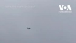 Після злету у Боїнга відпали шматки турбіни. Відео