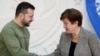 Tổng thống Ukraine Volodymyr Zelenskyy gặp bà Kristalina Georgieva, giám đốc điều hành Quỹ Tiền tệ Quốc tế, tại Washington ngày 11/12/2023.