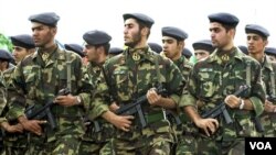 Wall Street melaporkan, pejabat militer AS cukup khawatir mengenai manuver Garda Revolusi Iran.