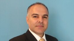 Artum Dinc Amerikanın Səsinə danışır