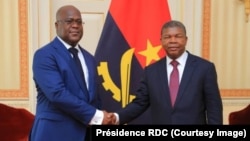 Presidente da RDC, Félix Tshisekedi (esq) e Presidente angolano João Lourenço (dir) em Luanda, 5 fevereiro 2019